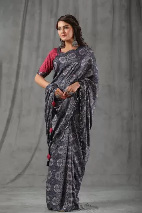 90Z798-RO Dark Blue Floral Print Crepe Saree with Scalloped Border